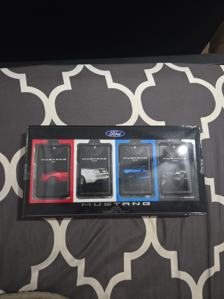 Ford Mustang Gift Set