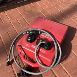 MOELLER poly plastic 6 GALLON outboard engine GAS FUEL TANK CAN marine