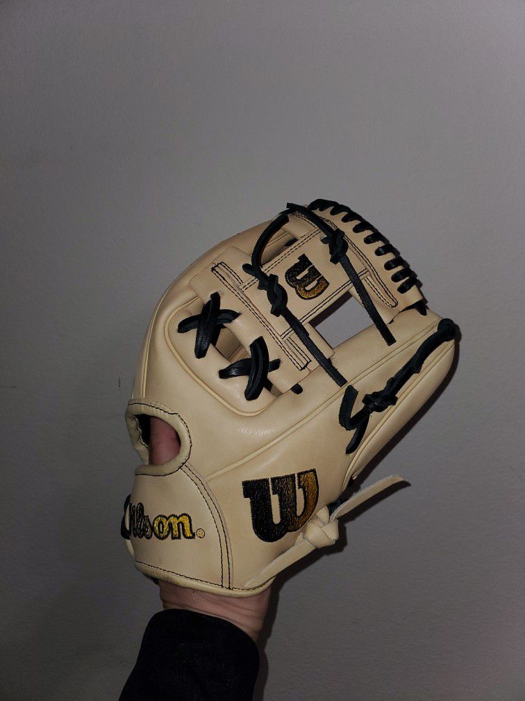 Wilson A2000 11.5inch Baseball Glove 