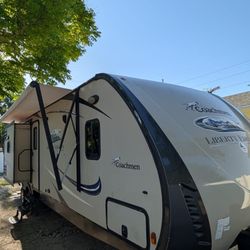 2015 Coachmen Freedom Express Liberty Edition