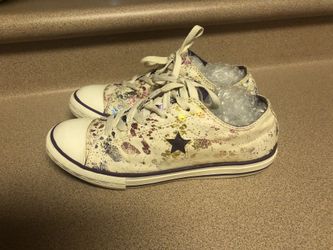 PreOwned Converse One Star Women’s 7