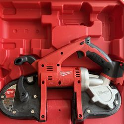 Milwaukee  BandSaw 