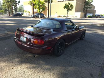 2000 mazda miata se