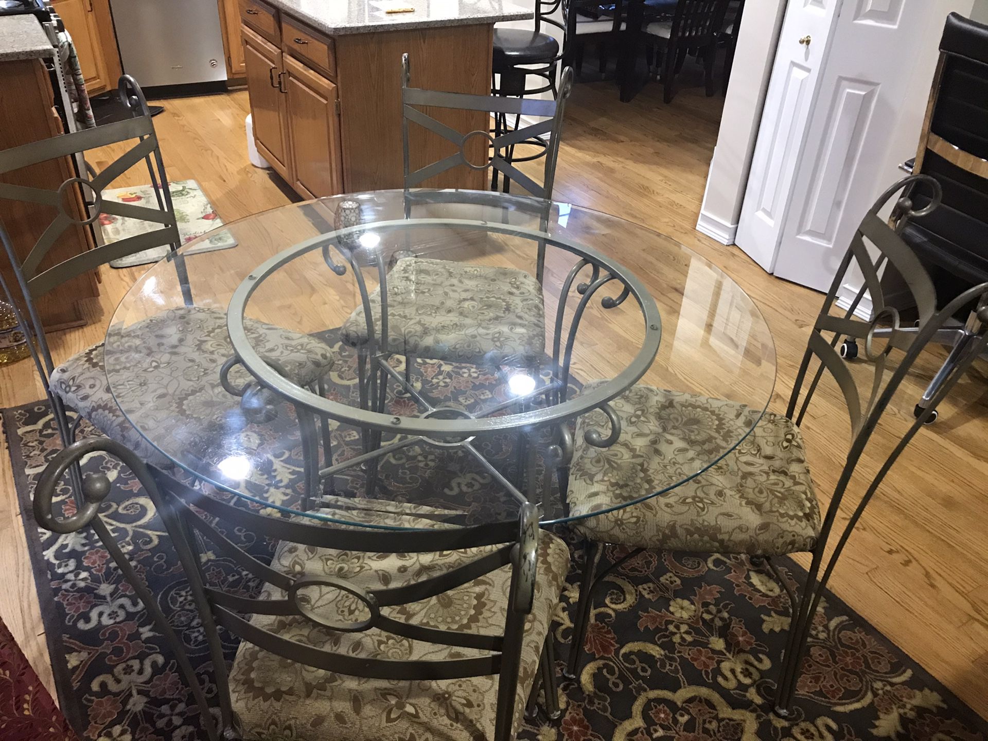 Glass breakfast table for sale
