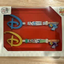 Disney Imagination Key - Forky and Karen Set