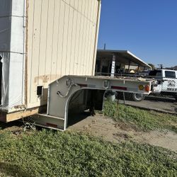 Low Boy Fith Wheel Trailer