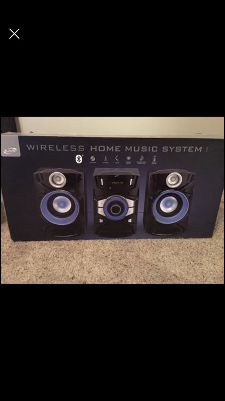 Like new!!!! Home music system!