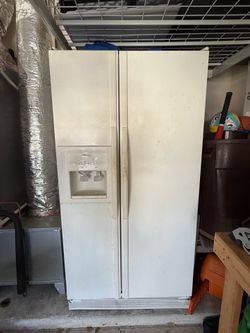 Garage Refrigerator – Works Great – $40