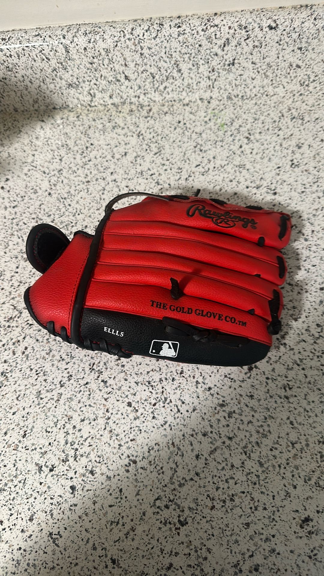 Rawlings Red Boys Baseball Glove For Lefty