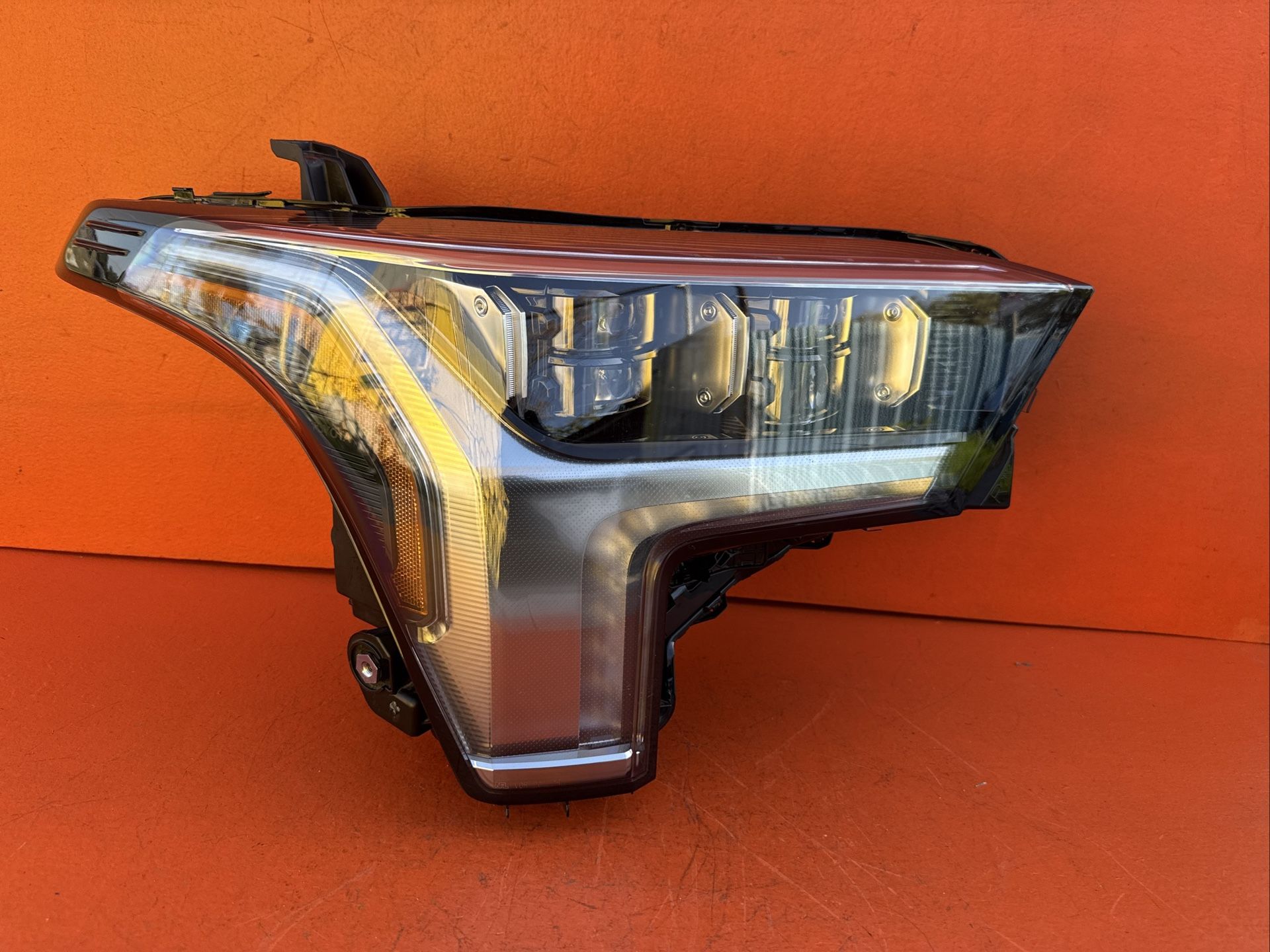 2022 2023 2024 Toyota Tundra Sequoia LED Projector Passenger side Headlight OEM