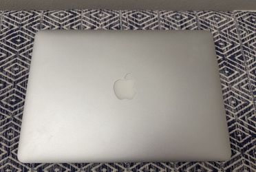macbook air need gone ASAP
