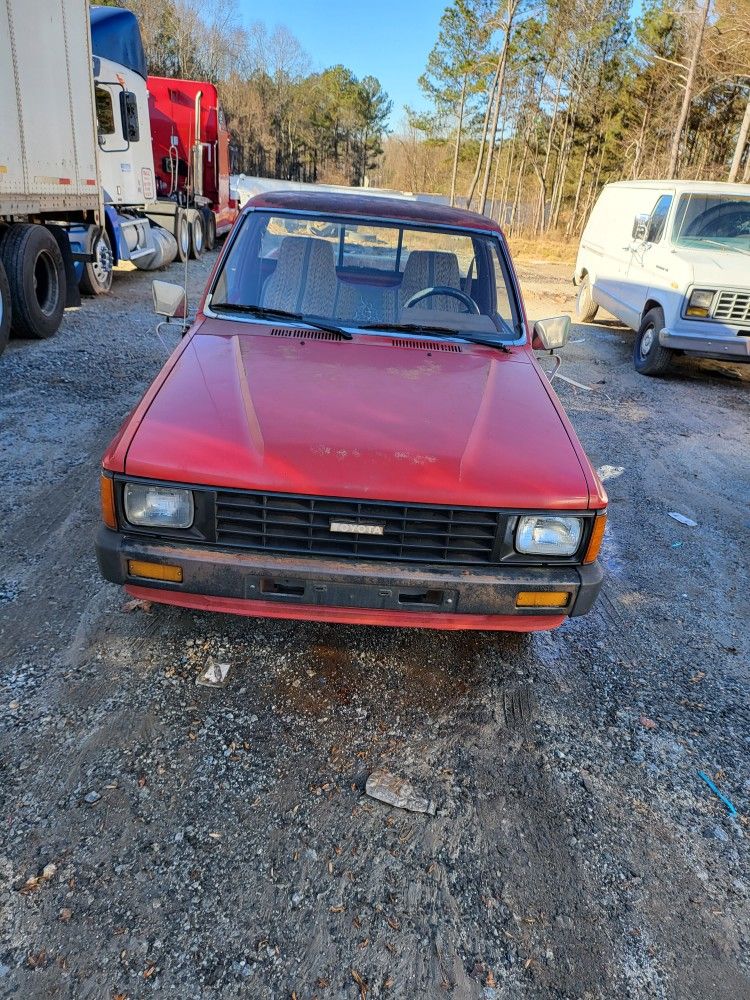 86 Toyota pickup