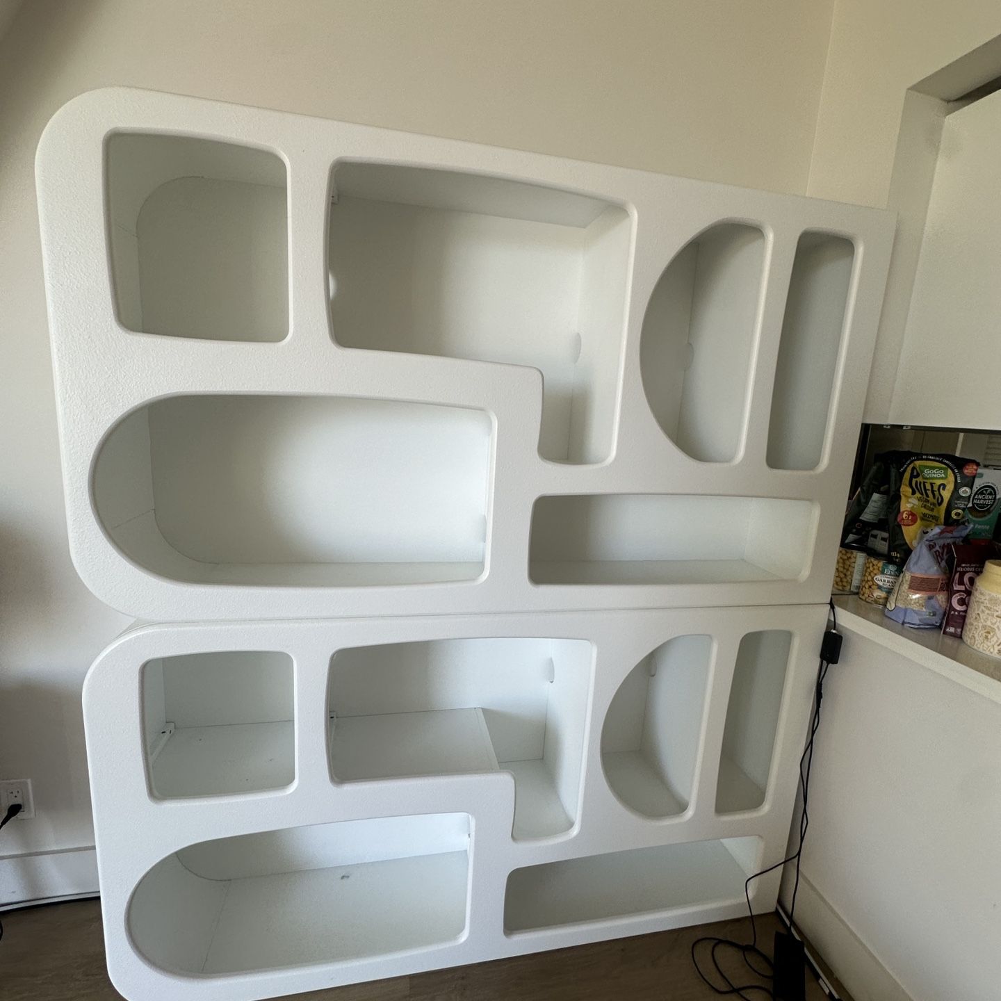 White Shelves 75% OFF ORIGINAL PRIZE