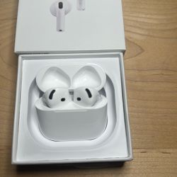AirPod 4’s (ANC) 