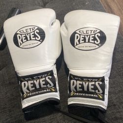 White cleto reyes 12oz
