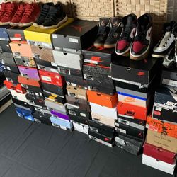Selling shoes, sneakers Nikes / Jordans ? 