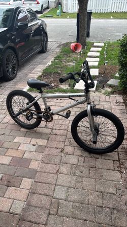 Bmx bike bicycle boys kids 20 inch trick stunt pegs