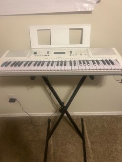 Ez-300 Yamaha keyboard
