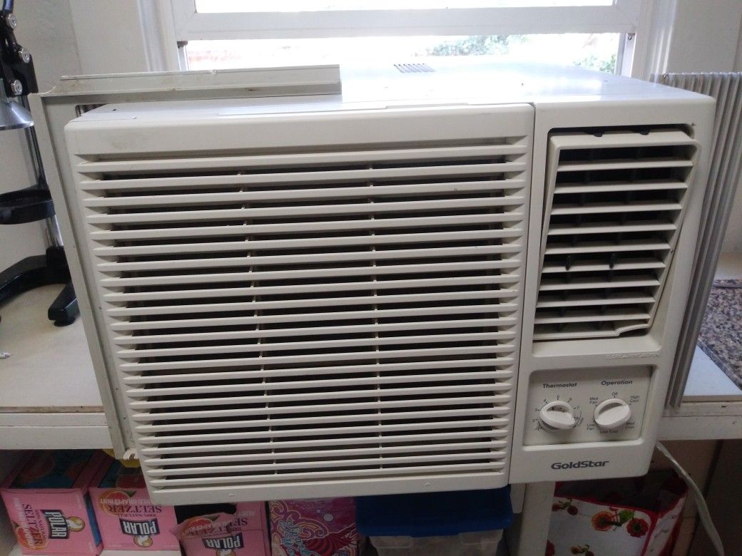 GoldStar 8000 btu air conditioner