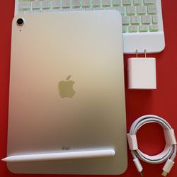 256gb Apple IPad 10th Generation (10.9” Liquid Retina / Latest 2022 model) with pen, keyboard, case & Accessories (warranty 11/ 2024) 