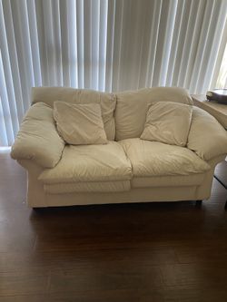 Free Cream Sofa Very Loved