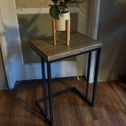 SIDE TABLE 