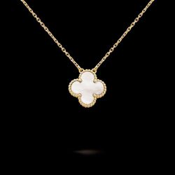 Van Cleef & Arpels Vintage Alhambra Mother of Pearl Necklace 