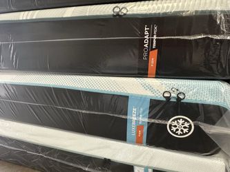 Queen Tempurpedic Luxe Breeze Firm Mattress 