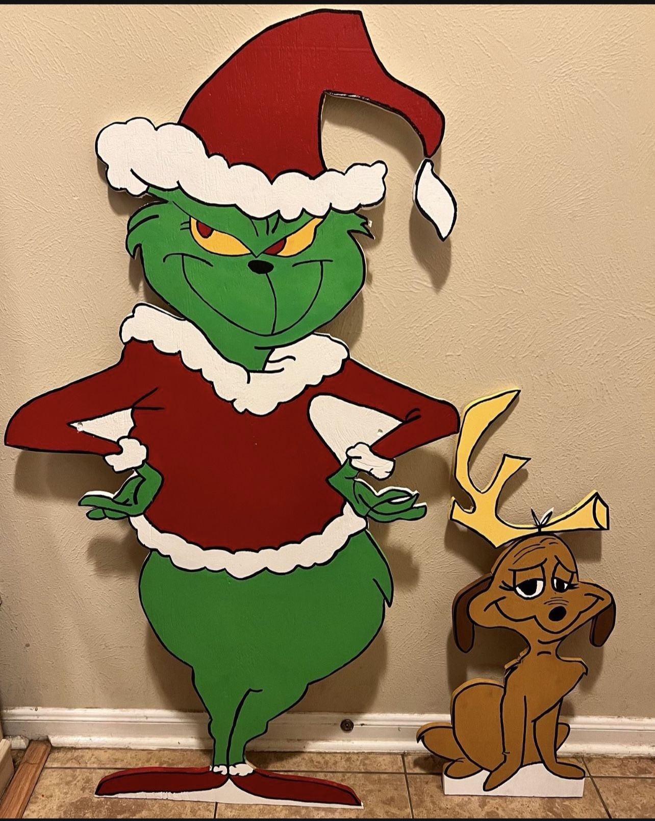 Grinch and Max Wood Christmas Yard Decor