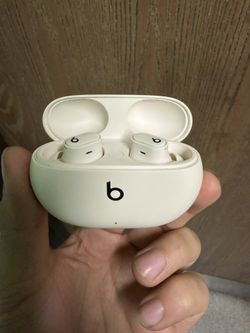 Beats Studio Buds +