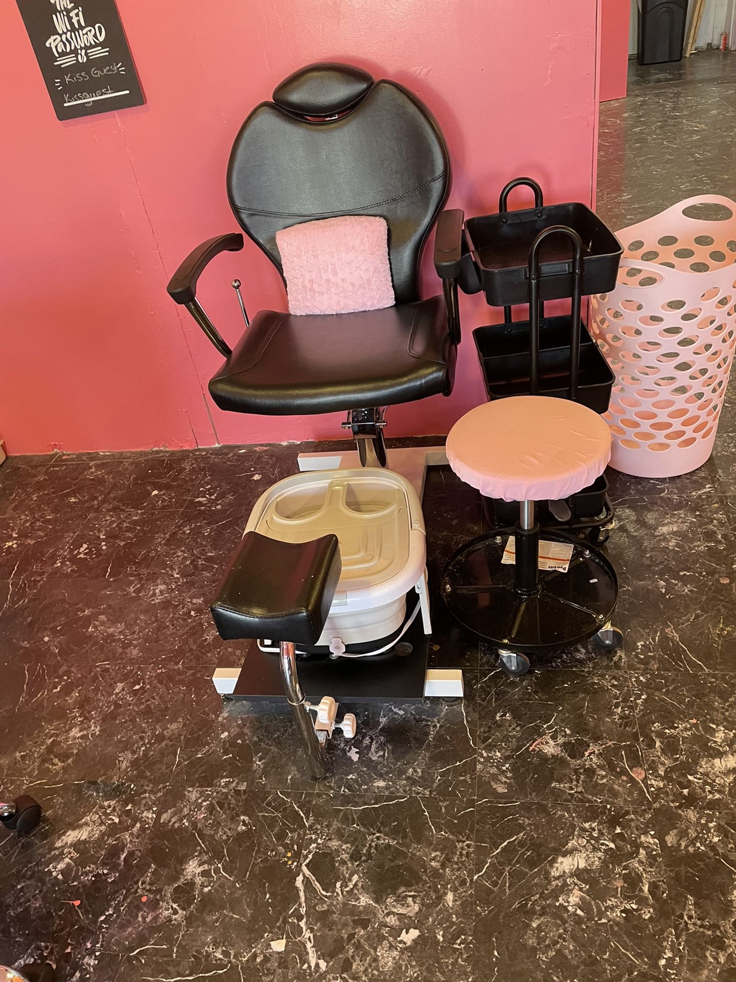 Pedi Chair And Foot Spa Like New