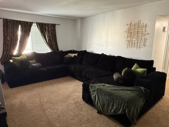 Massive Ashley Furniture 4-Piece Plush Sectional – Excellent Condition!