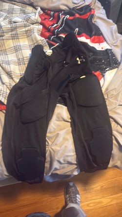 Under armour size large football pants