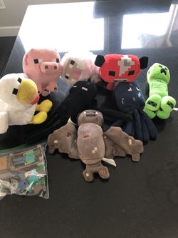 Minecon plushie lot plus bonus set
