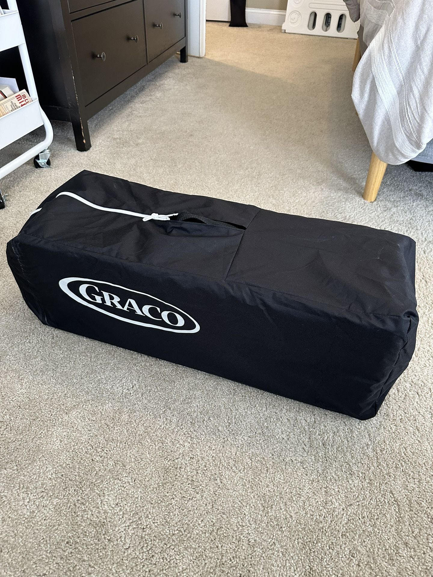 Like New Fancy Playard - Graco Pack n Play Playard, Snuggle Suite LX in Pierce
