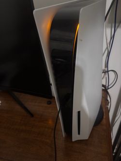 PLAY STATION 5 LIKE NEW