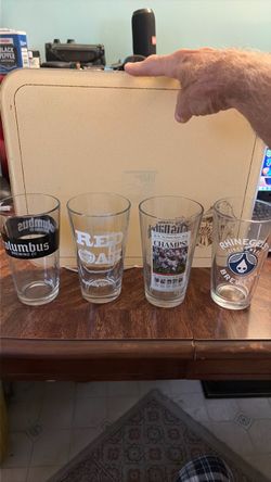 Pint glasses