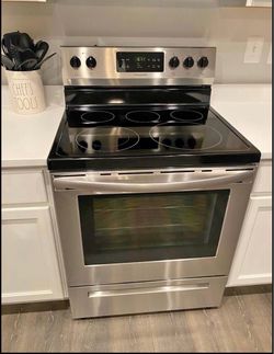 Kitchen appliances set like new