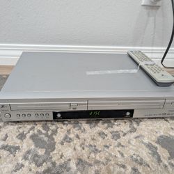 Zenith XBV443 Progressive Scan DVD/VCR Combo player with Remote 