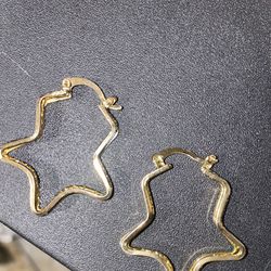 Gold plated over stainless steel star earrings 
