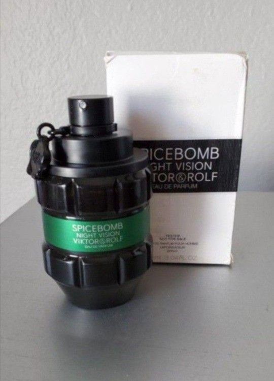 VIKTOR & ROLF SPICEBOMB NIGHT VISION, 3.04OZ/90ML. NEW IN BOX