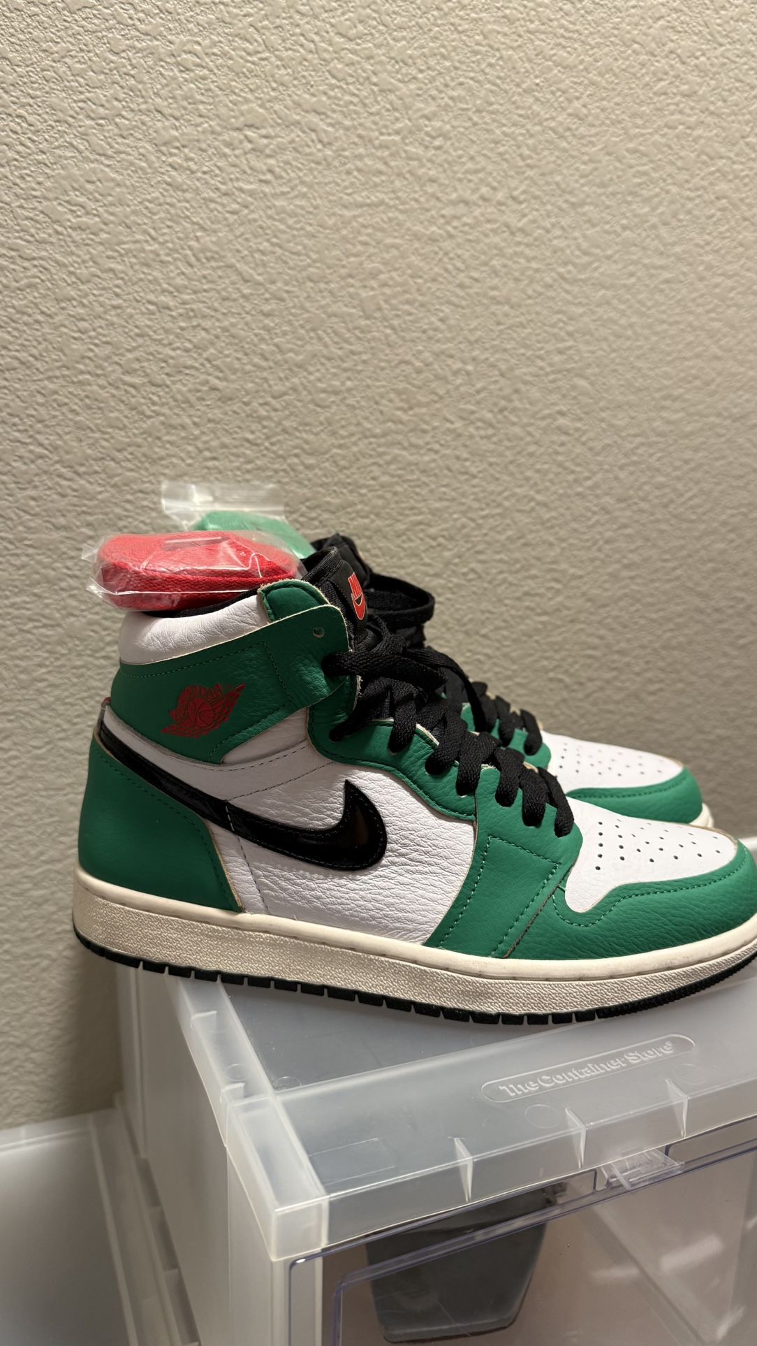 Air Jordan 1 “Lucky Green”