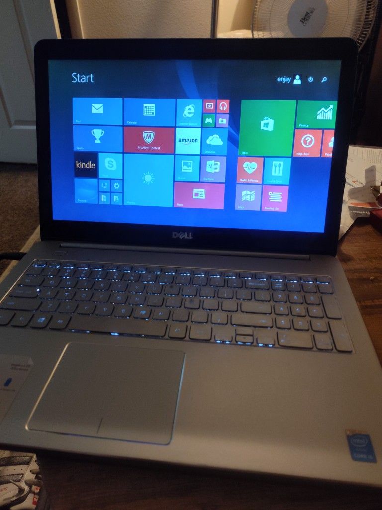 Windows 8.1 DELL TOUCHSCREEN COMPUTER
