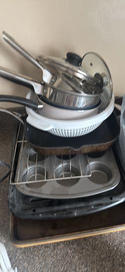 KITCHEN BUNDLE knives, pans, glasses, utensils, etc