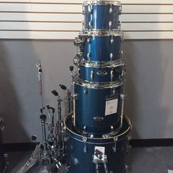 Peal Expert Drum Set 