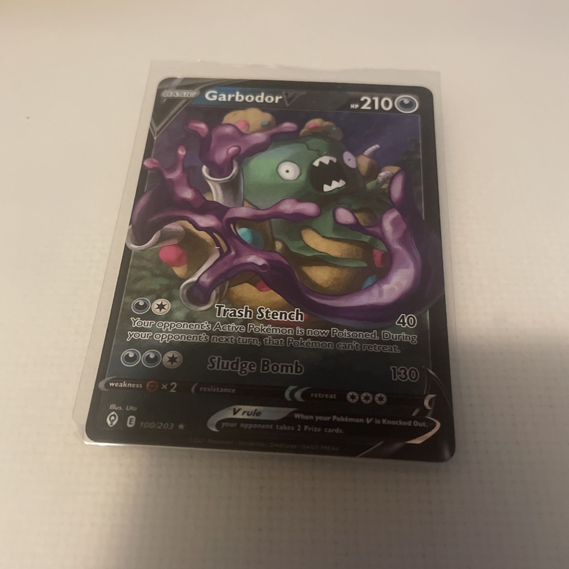 Pokémon Garbodor V 100/203