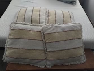 Clearance  4 Pillows 