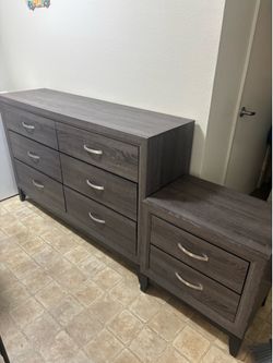 Dresser and night stand set
