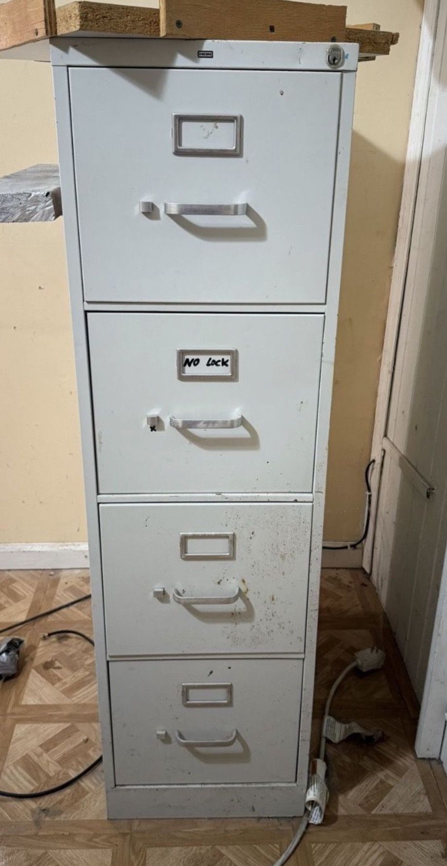 Filing Cabinet 