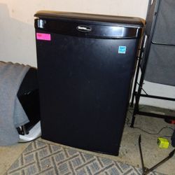 Small Refrigerator 